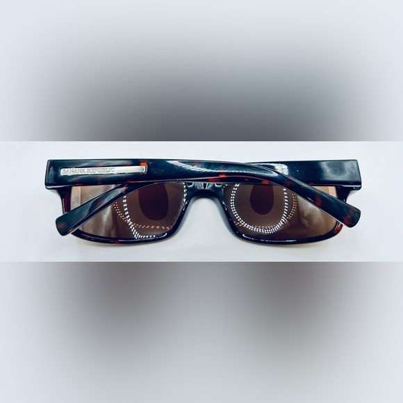 Banana Republic Tortoise Oval Sunglasses Frames Only - Picture 4 of 8